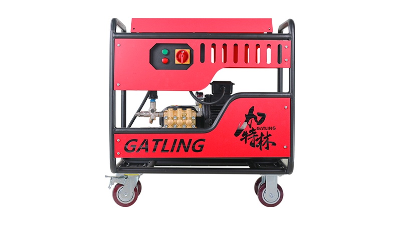 加特林 IBC1800 自动吨桶高压清洗机在苏州化工企业作业